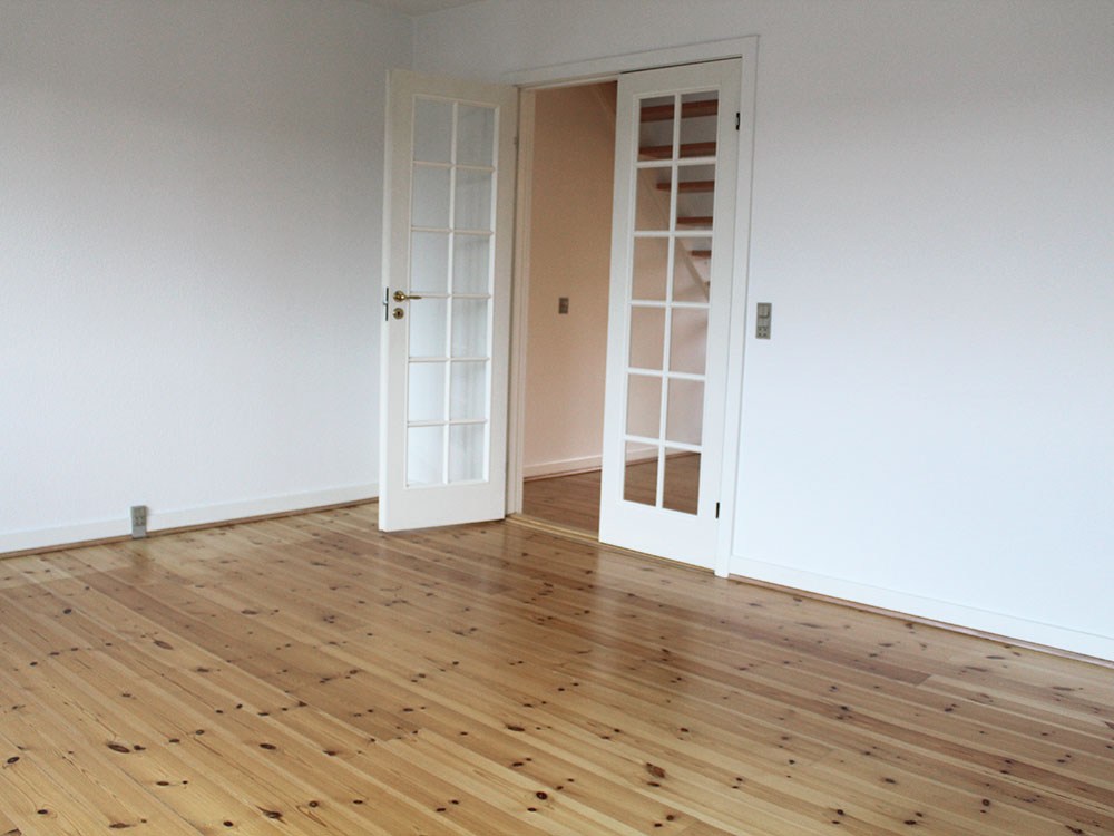 stue-spiseplads-stor-lejlighed-vejle-Stormgade-19-2-tv